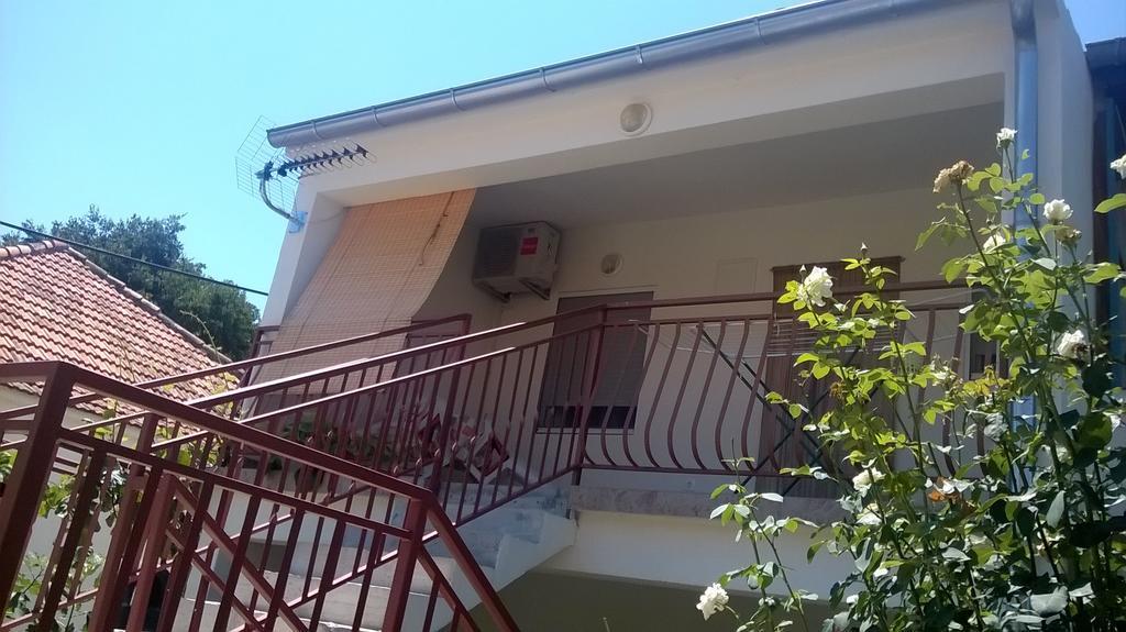 Apartment Cvita Biograd Na Moru Rom bilde