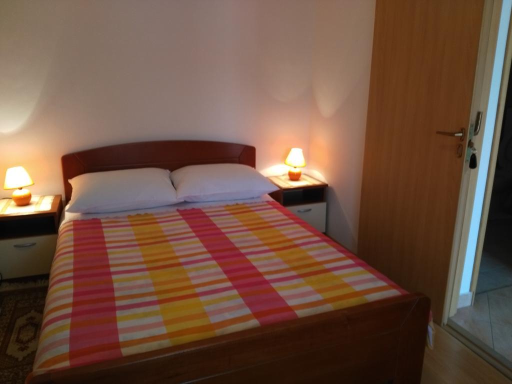 Apartment Cvita Biograd Na Moru Eksteriør bilde