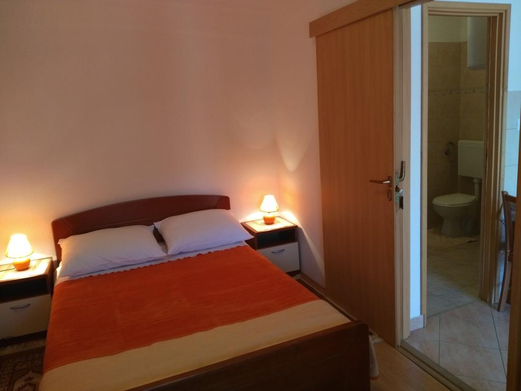 Apartment Cvita Biograd Na Moru Eksteriør bilde